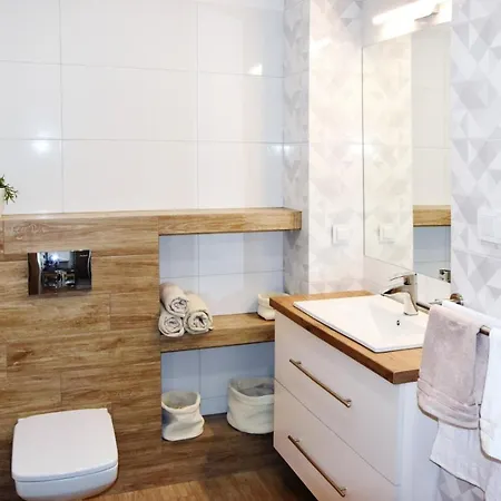 Luxury In City-4- Free Parking Apartment