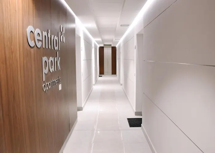 Апартаменты Luxury In City-4- Free Parking Лодзь