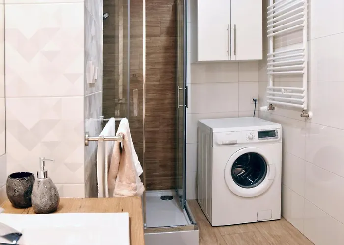 Luxury In City-4- Free Parking *